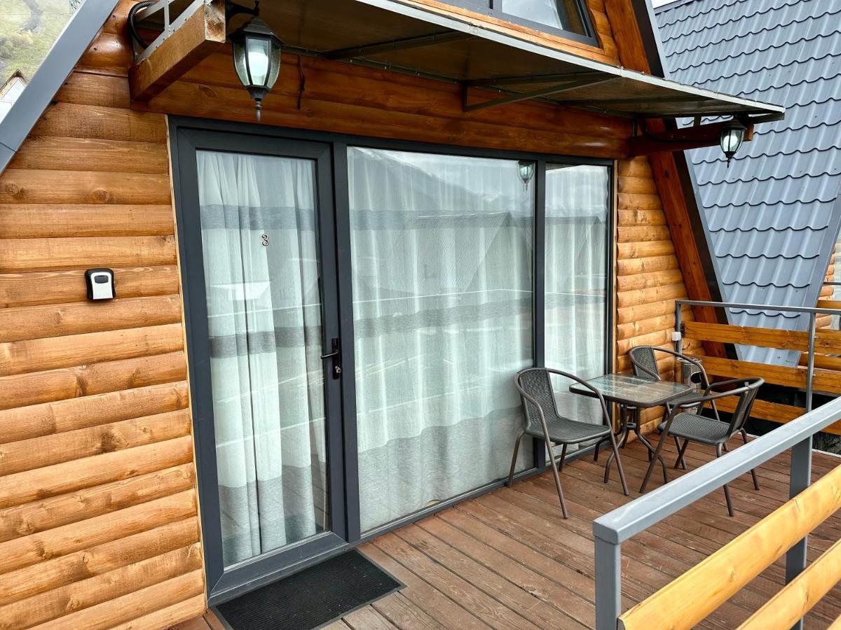 T&T Cottage Kazbegi Exterior foto