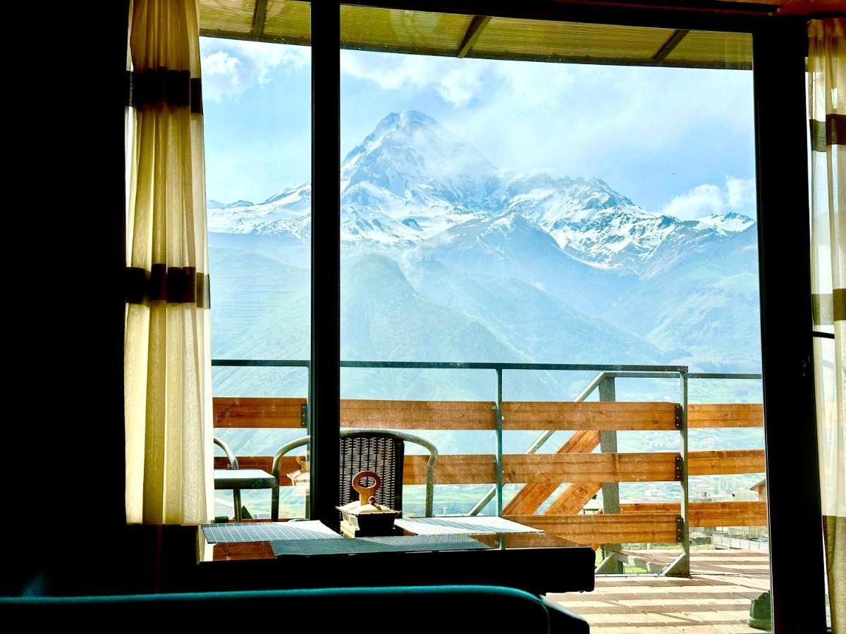 T&T Cottage Kazbegi Exterior foto