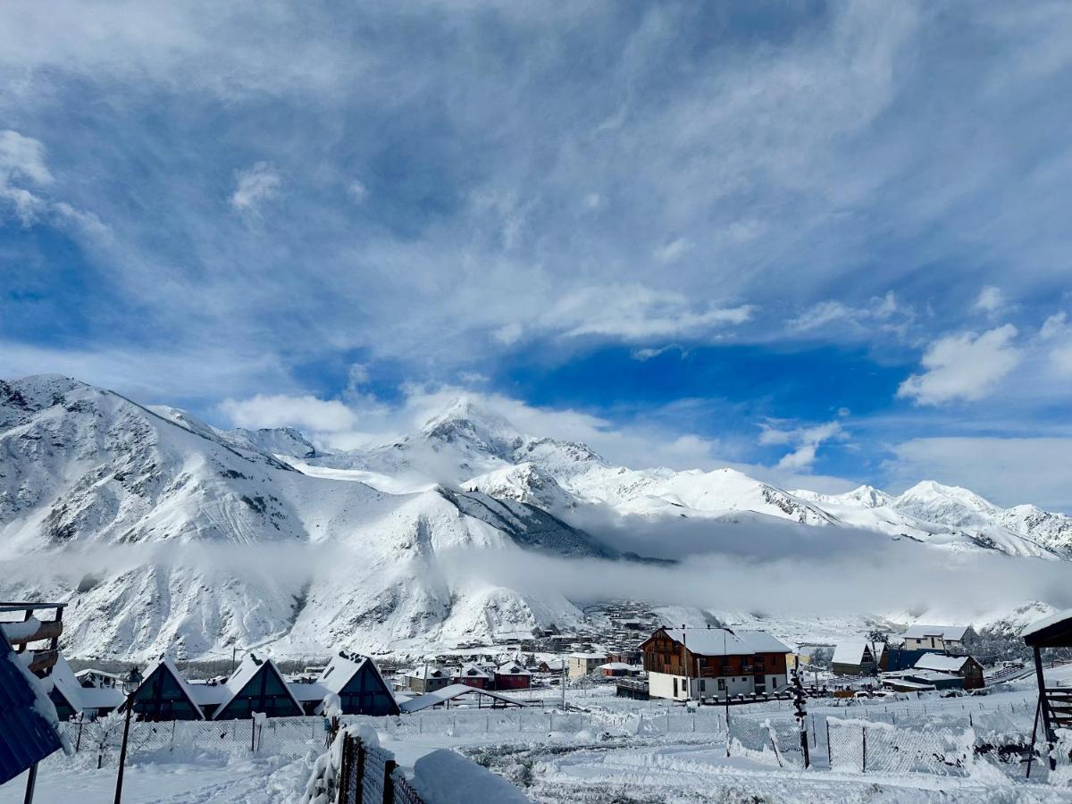 T&T Cottage Kazbegi Exterior foto