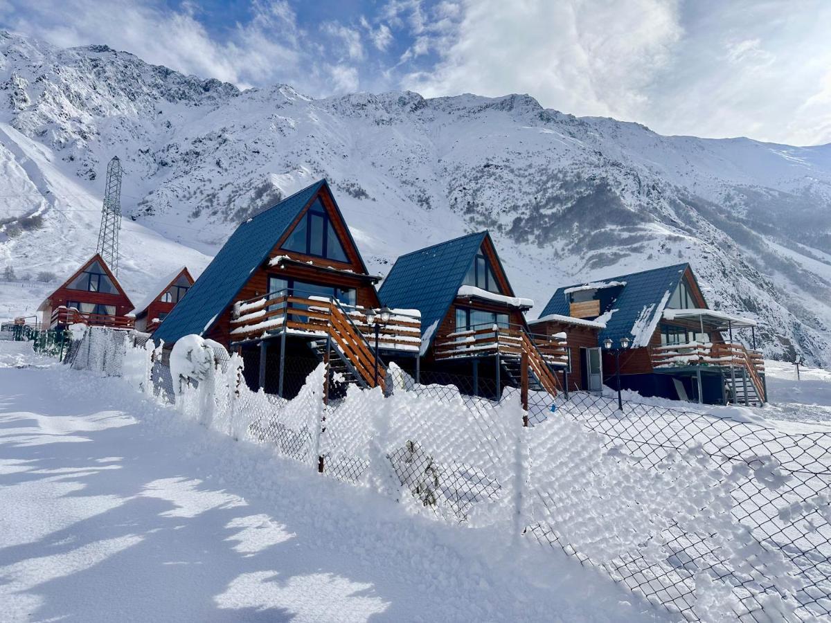 T&T Cottage Kazbegi Exterior foto